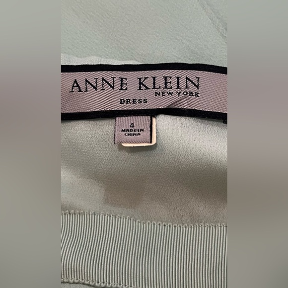 Anne Klein Embellished Silk Flowy Prom or Bridal Dress, Sage Green, size 4 - Picture 3 of 11